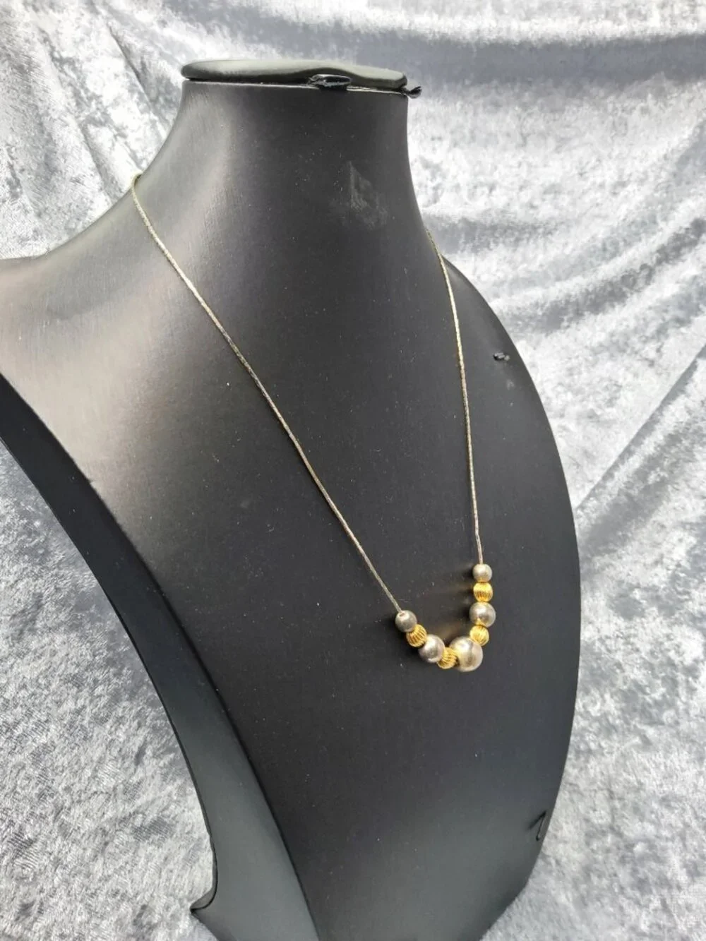 vintage gold and silver tone round metal bead piama style chain necklace